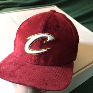 New Cleveland Cavaliers suede hat by New Era